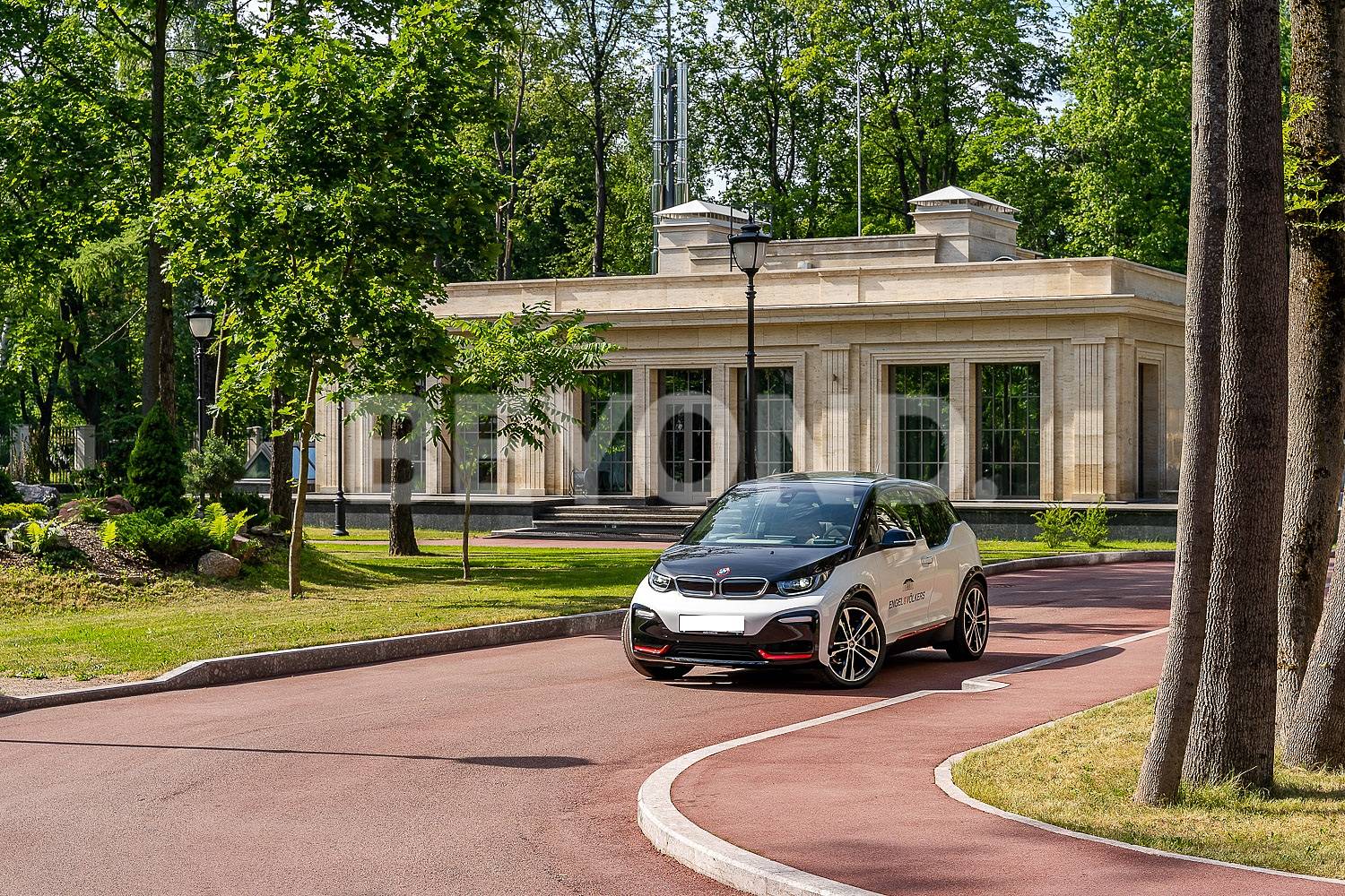 «резиденция на каменном» - резиденция с открытой террасой на крыше фото 2