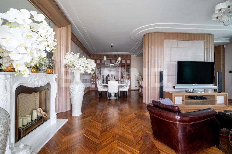 "резиденция на суворовском" – пентхаус в стиле «неоклассика» с видом на смольный фото 4