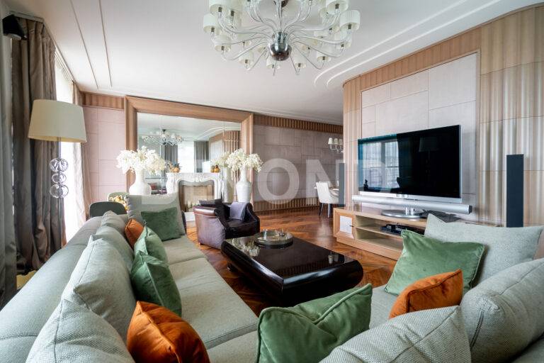 "резиденция на суворовском" – пентхаус в стиле «неоклассика» с видом на смольный фото 5