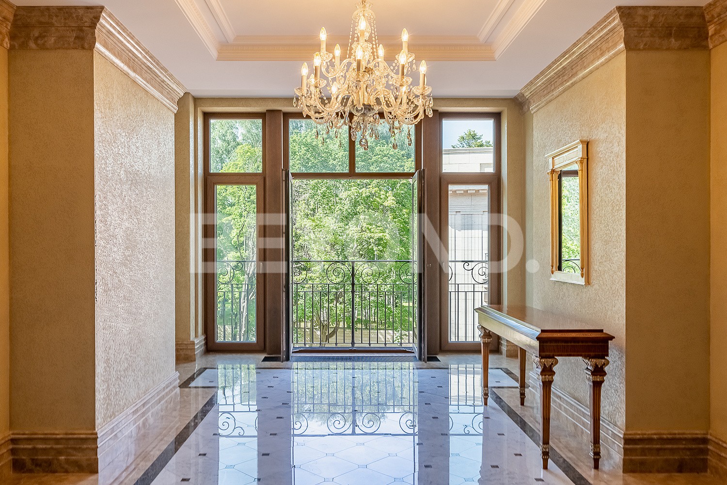 «резиденция на каменном» - резиденция с собственной террасой на крыше фото 3