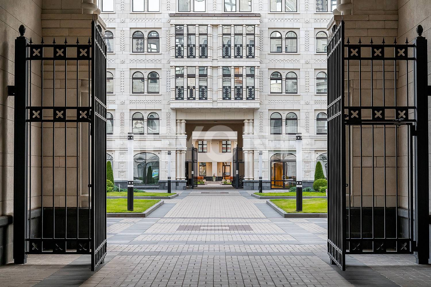 «русский дом» - семейная квартира с панорамным видом на исторический центр петербурга фото 2