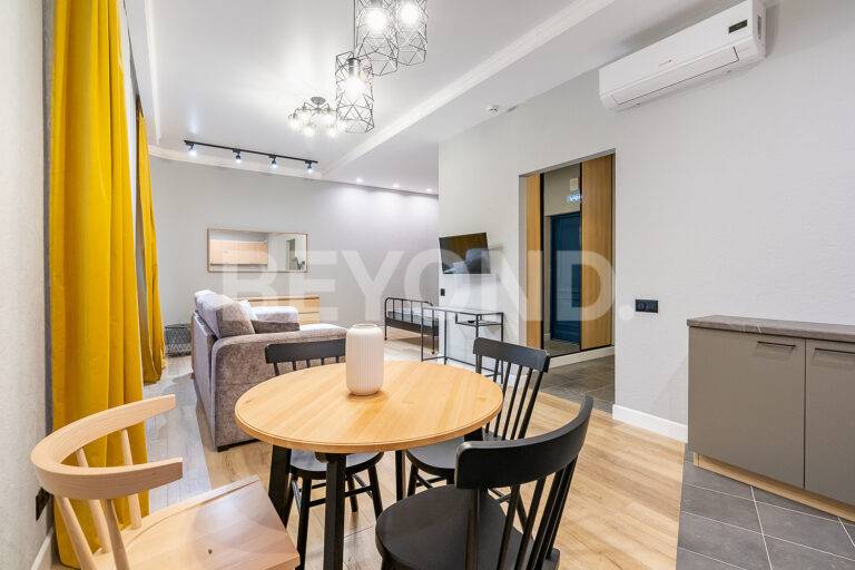 апартаменты с дизайнерской отделкой в исторической части петербурга фото 4