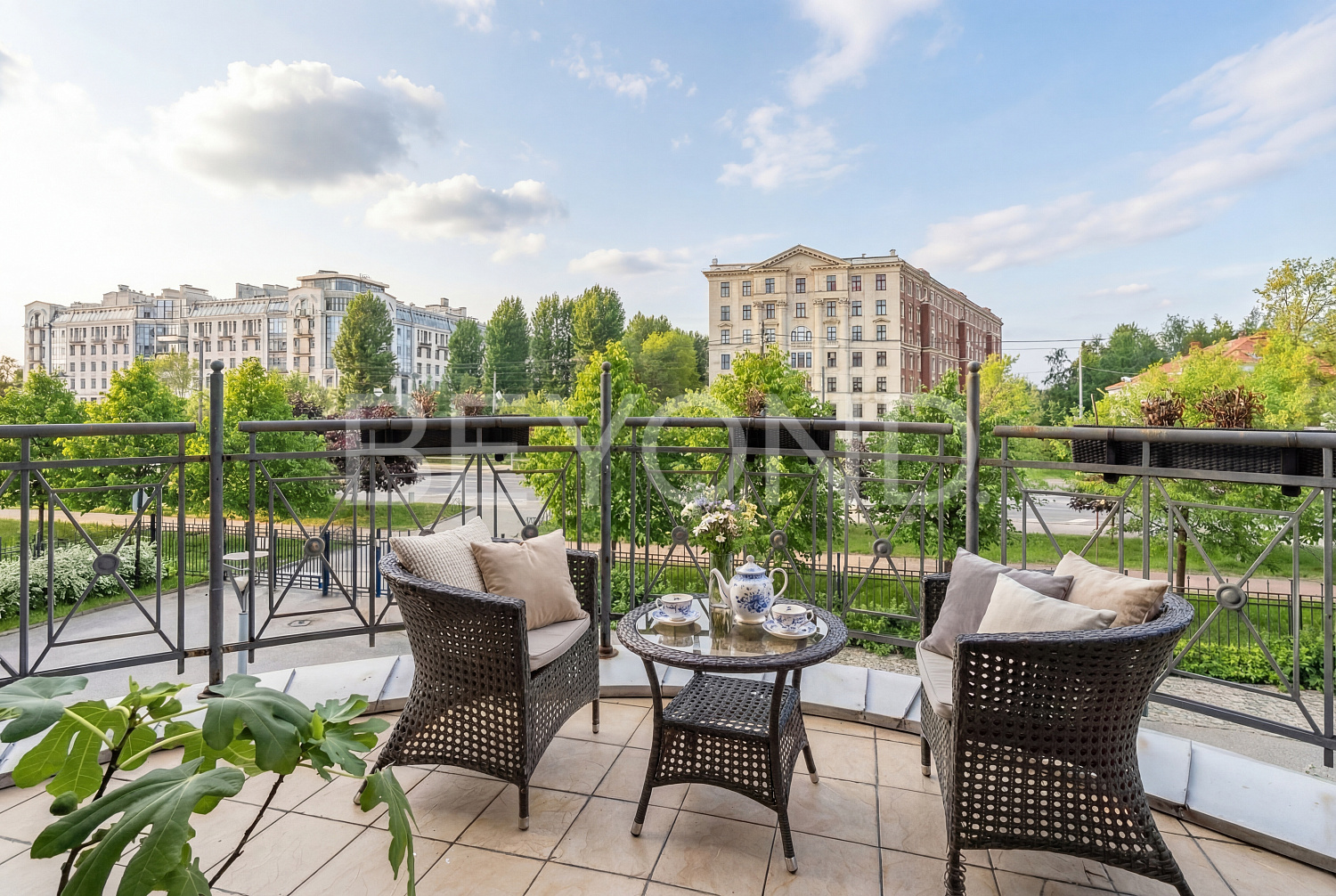 морской, 24 - «резиденция на крестовском» фото 1