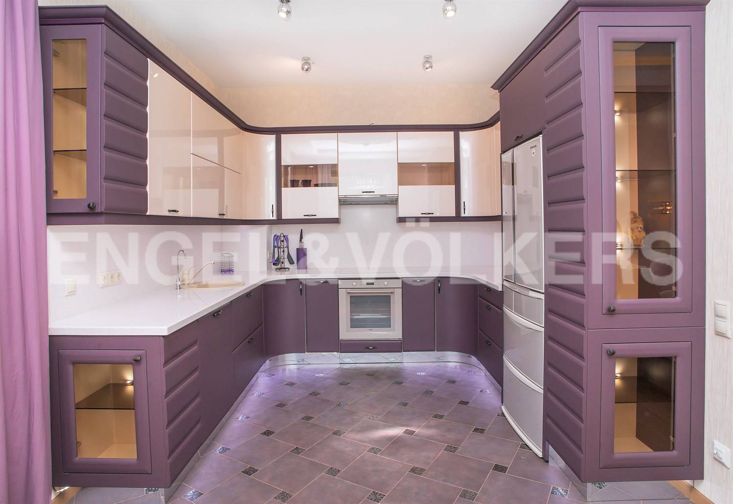 "космос" – просторная квартира с панорамным видом на город фото 4