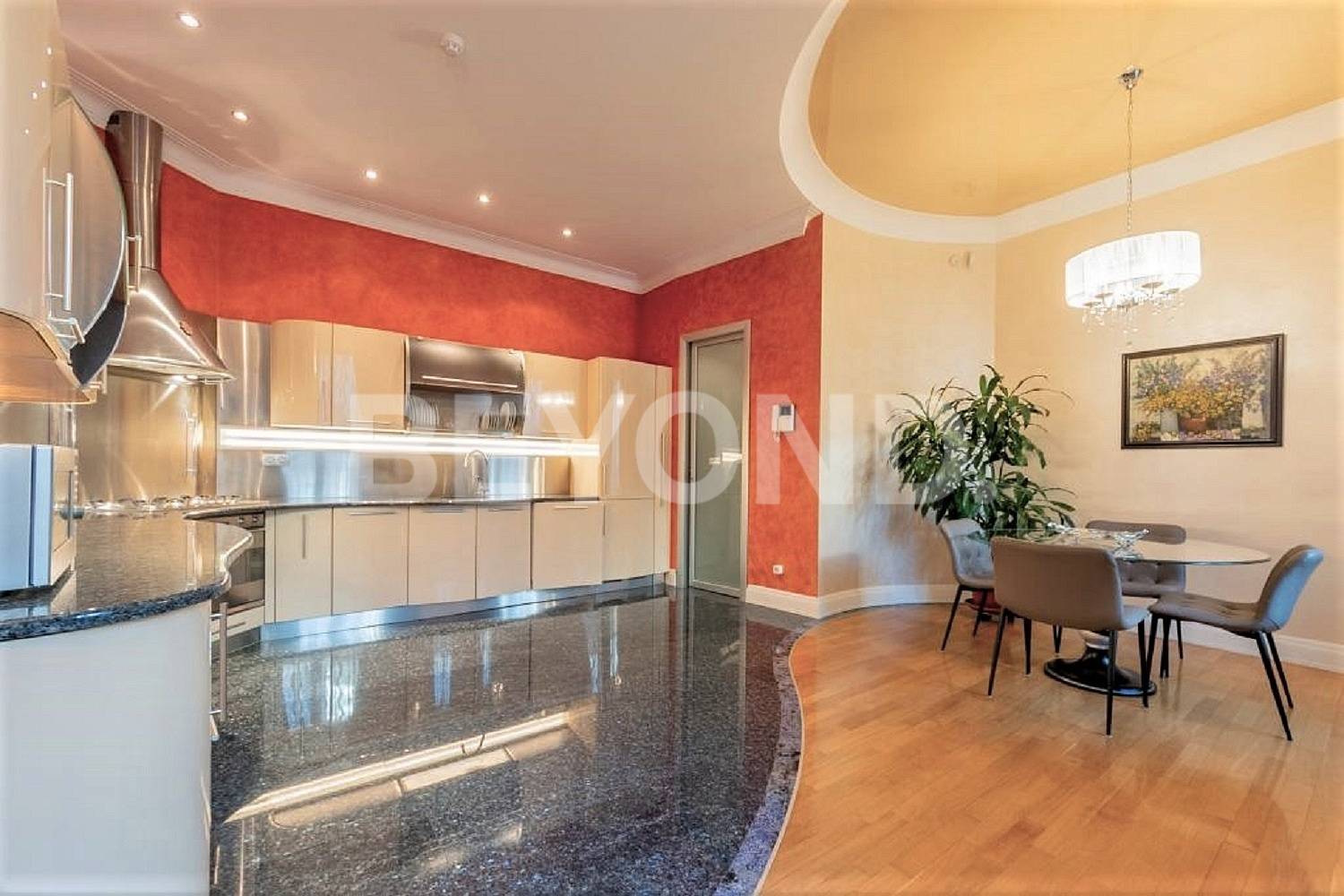 рубинштейна, 15-17 – жизнь в сердце культурной столицы фото 2