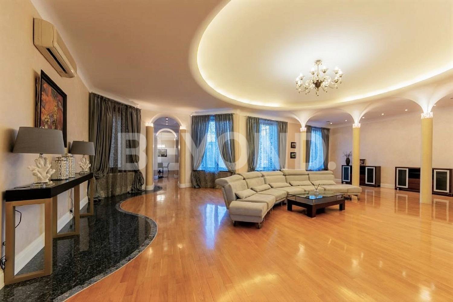 рубинштейна, 15-17 – жизнь в сердце культурной столицы фото 1