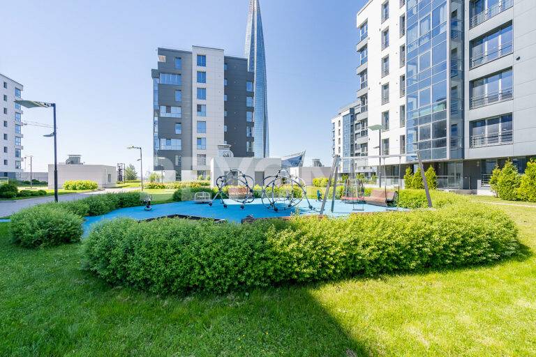 "лахта плаза" - виды на финский залив, простор и зелень парков фото 2