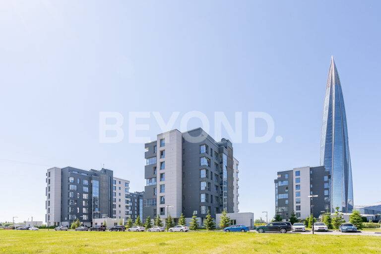 "лахта плаза" - виды на финский залив, простор и зелень парков фото 1