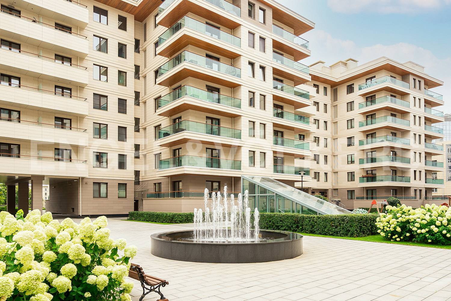 жк "привилегия" - просторная семейная квартира в комплексе премиум класса фото 1