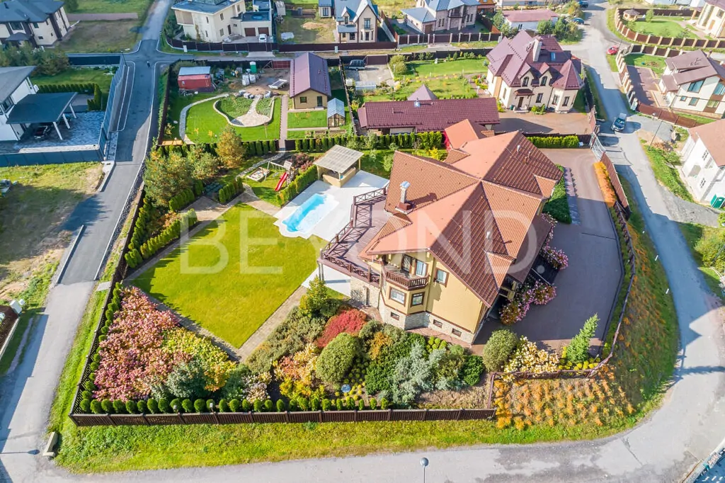 "кавголовское озеро" - современный дом с бассейном в закрытом коттеджном поселке бизнес класса фото 3