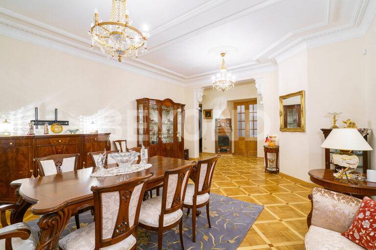 ломоносова, 14 – аристократичность и спокойствие в историческом доме в центре петербурга фото 3