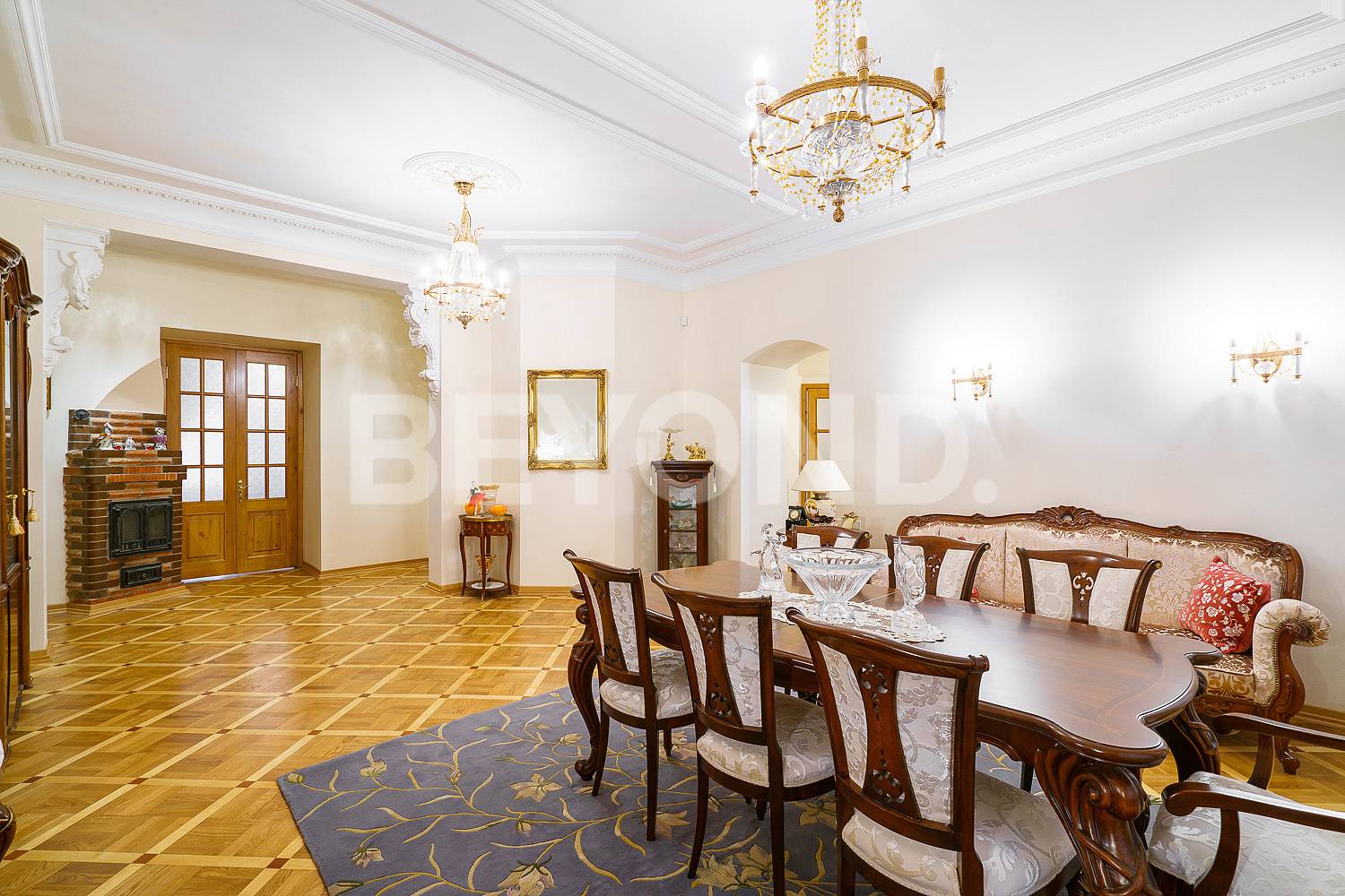 ломоносова, 14 – аристократичность и спокойствие в историческом доме в центре петербурга фото 1