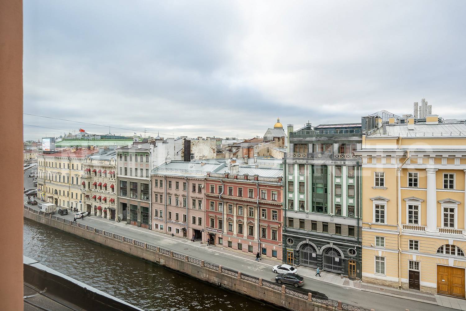 наб. реки мойки, 40 – лофт с видом на воду в «золотом» окружении фото 2