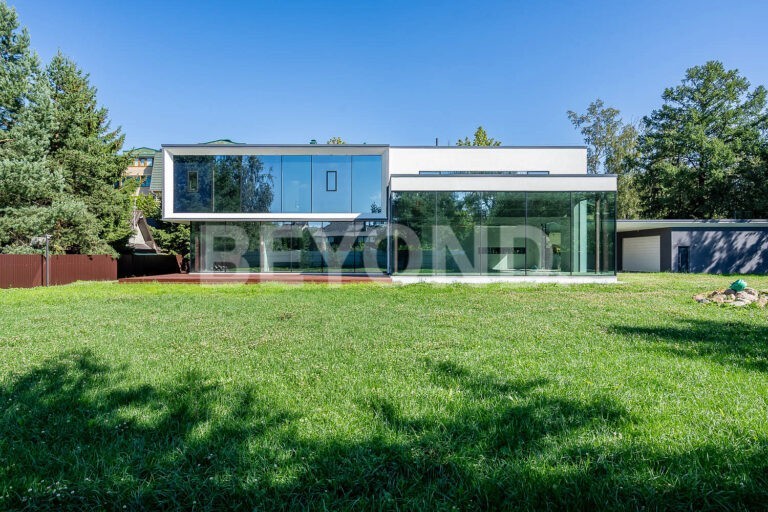 коломяги - дом в черте города в лаконичном стиле минимализма фото 2