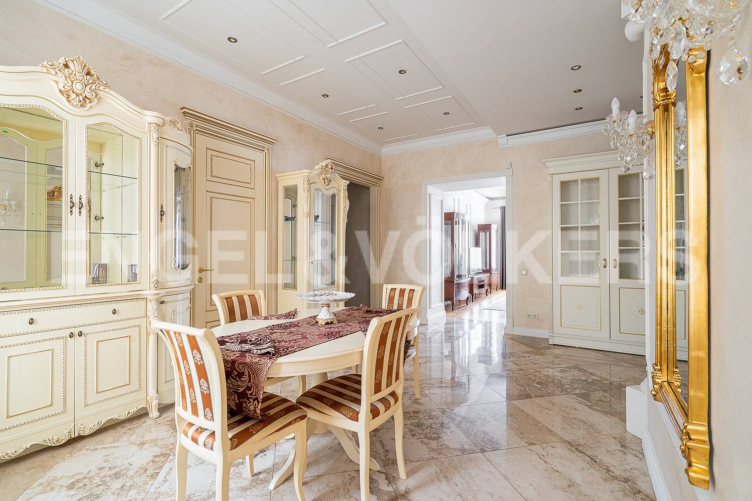 наб. реки фонтанки, 45 - неоклассика с видом на фонтанку фото 1