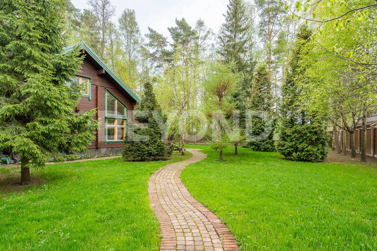 п. солнечное - дом из русской сказки рядом с заливом фото 3