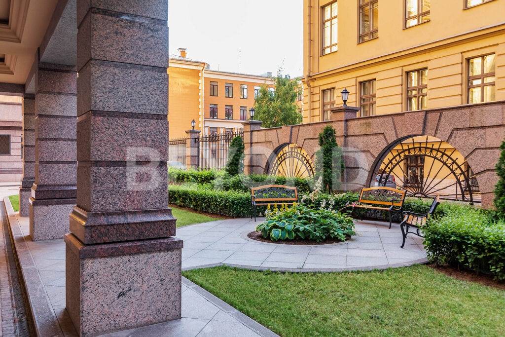 24_Vnutrenniy_dvor