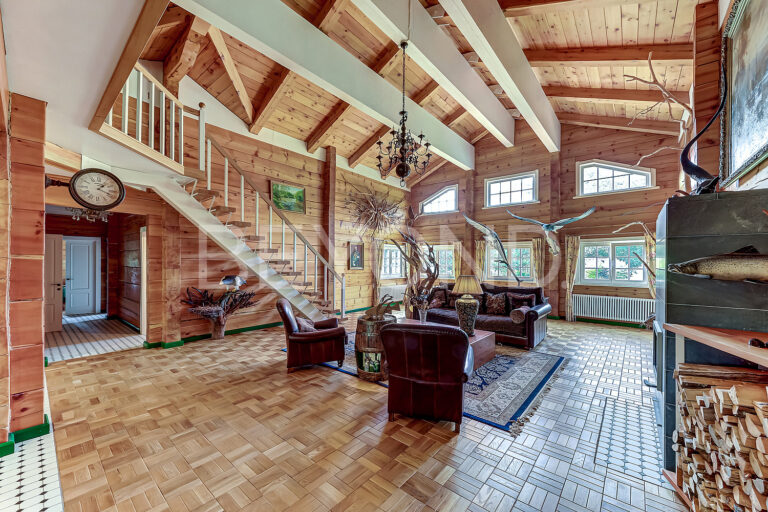 п. запорожское - дом из цельного бруса особо ценной породы алтайского кедра на первой линии р. бурная фото 5