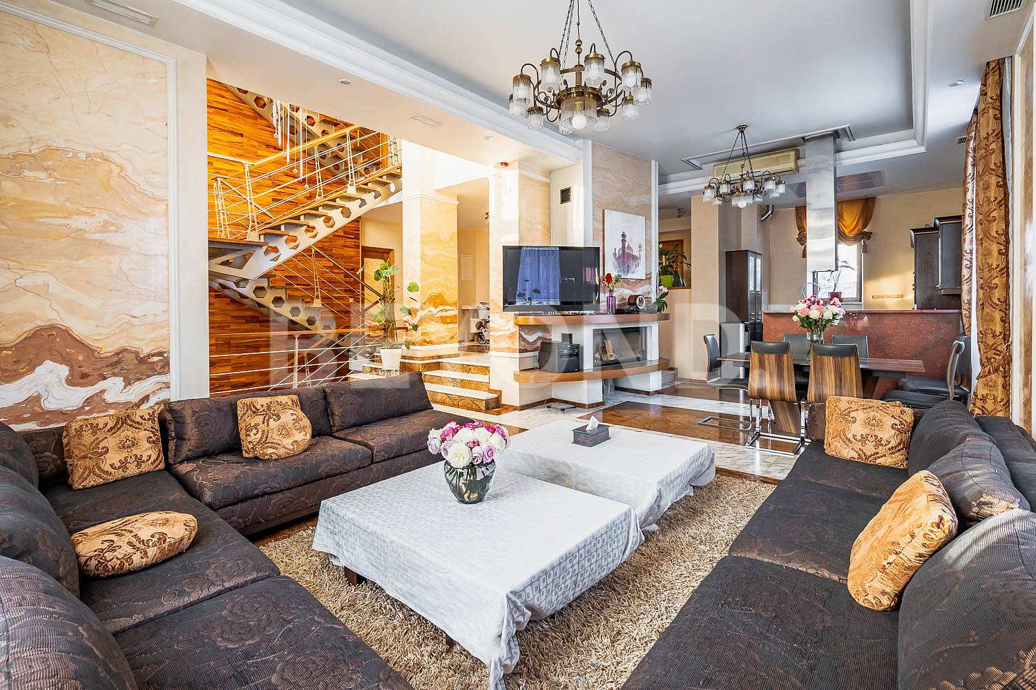 «золотой квартет» -семейный таунхаус в клубном поселке у озёр фото 1