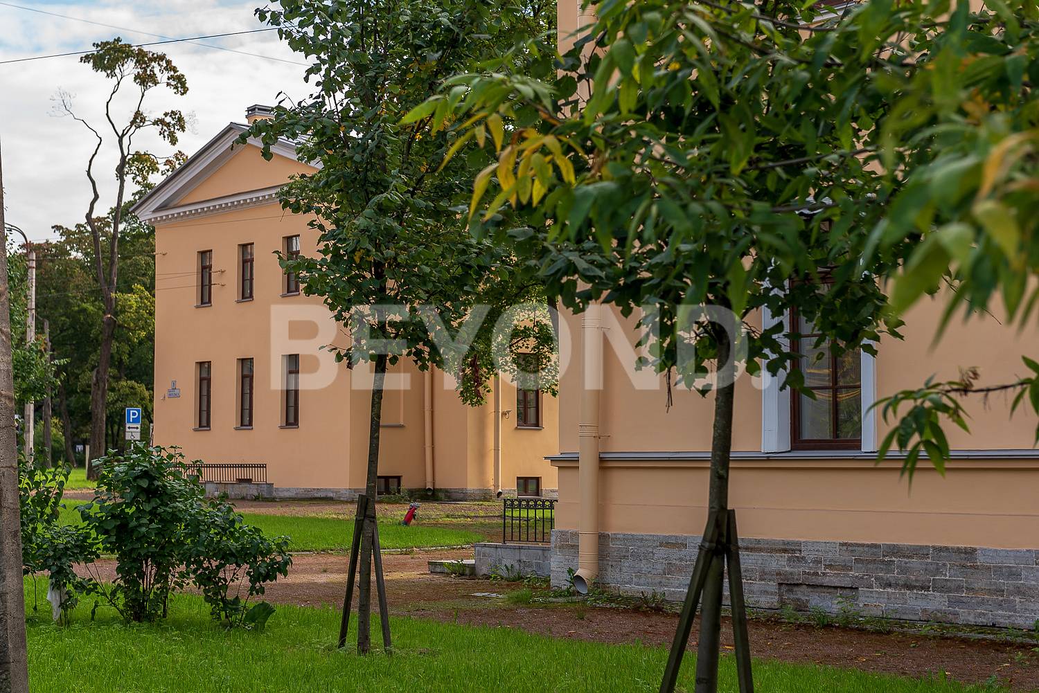 пр. энгельса, 1 - комплекс исторических особняков у ланского сада фото 3