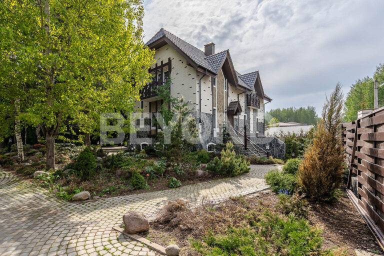 "охтинское раздолье" - монументальность и основательность загородной жизни фото 3