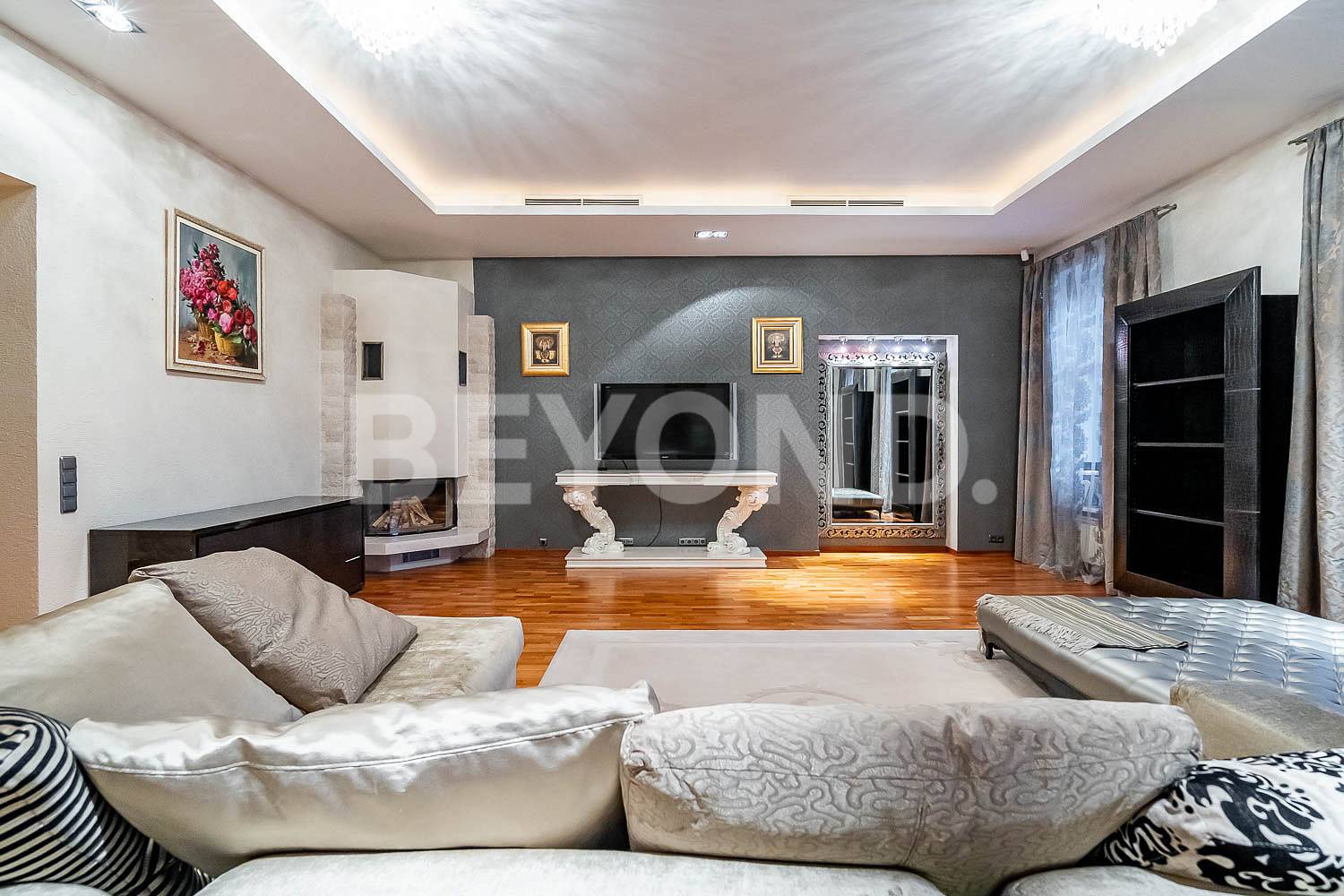 караванная, 16 - квартира в "золотом треугольнике" с видом на манежную площадь фото 2