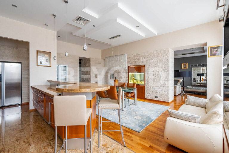 караванная, 16 - квартира в "золотом треугольнике" с видом на манежную площадь фото 5