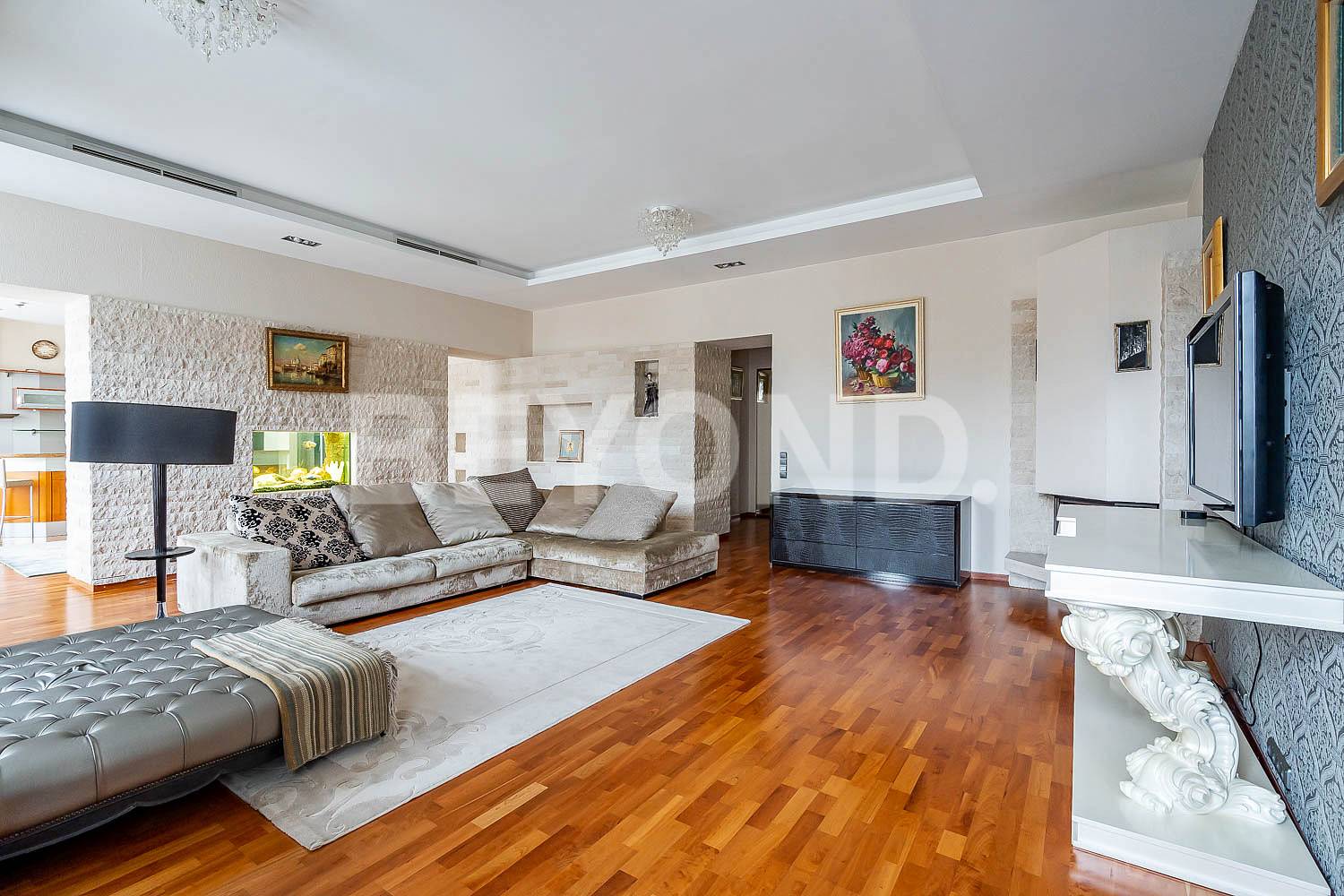 караванная, 16 - квартира в "золотом треугольнике" с видом на манежную площадь фото 1