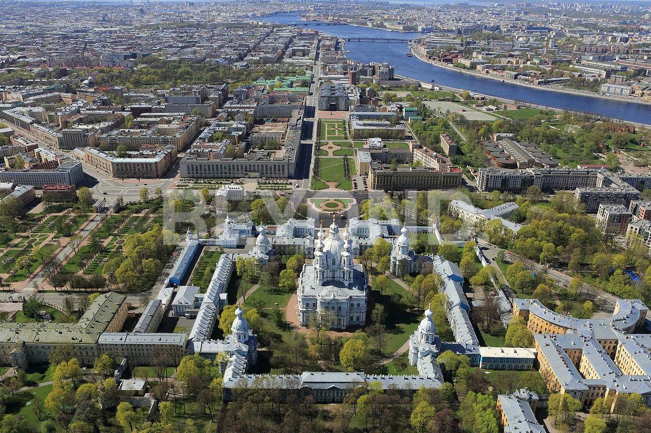 шпалерная, 60 - прямой вид на смольный собор фото 2