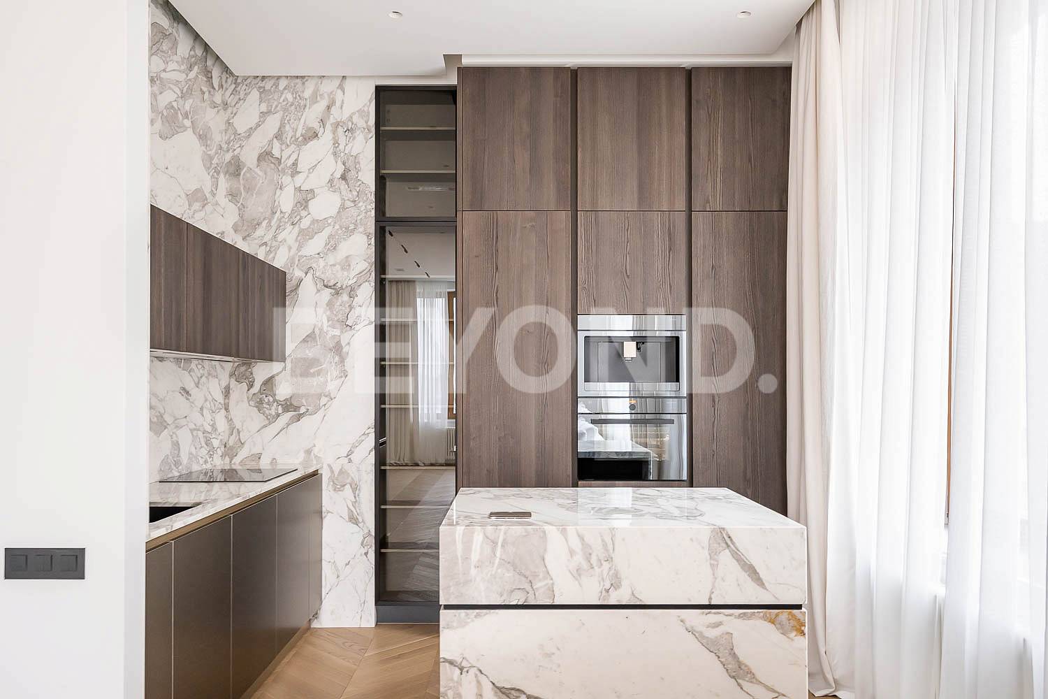 "смольный парк" - вид на воду и эксклюзивный интерьер фото 3