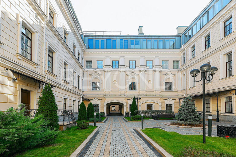 «особняк кушелева-безбородко» - редкая квартира с дизайнерским ремонтом фото 1