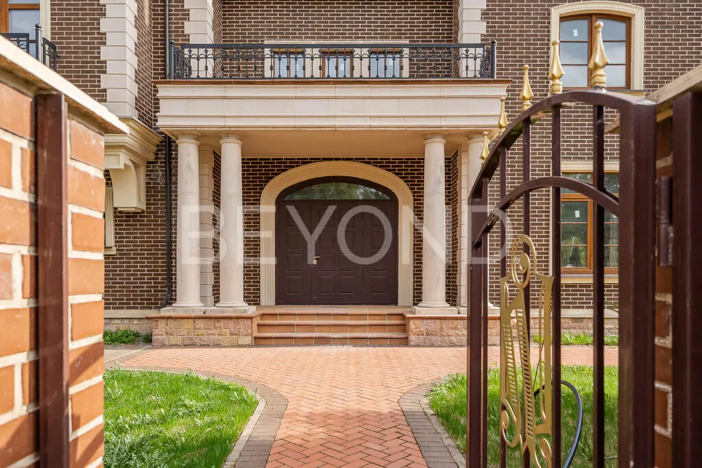 Входная группа