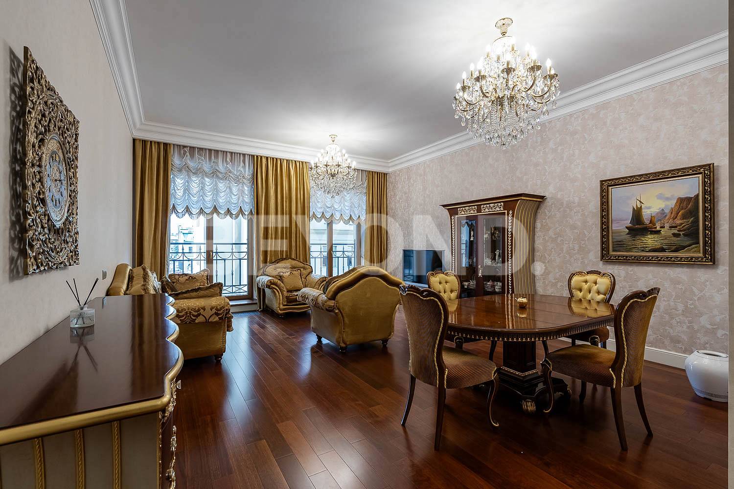 "фонтанка, 76" - имперская классика в центре петербурга фото 1