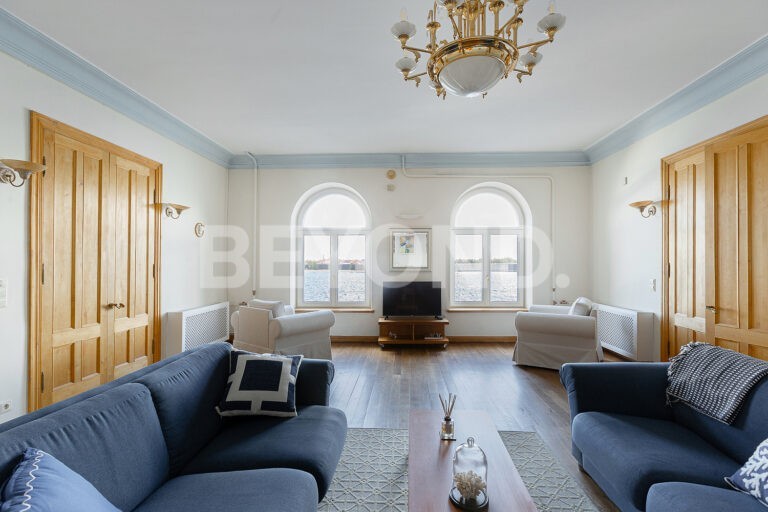 дворцовая наб., 16 - палубный вид на петропавловскую крепость фото 5