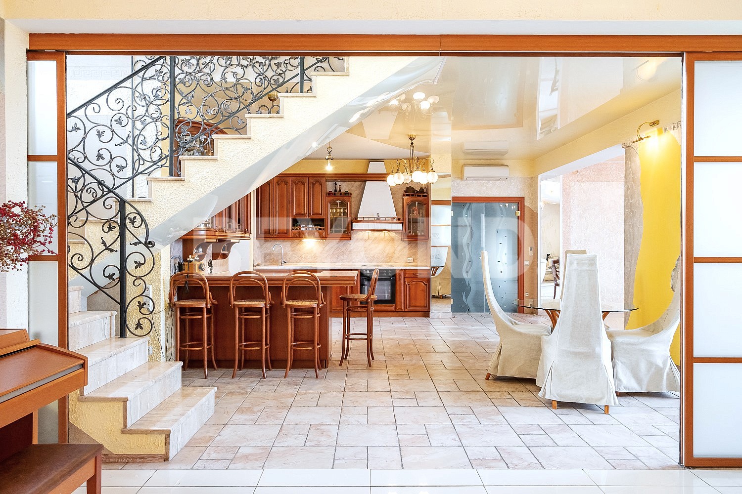 7-я линия в.о., 34 – атмосфера загородного дома в историческом центре фото 2