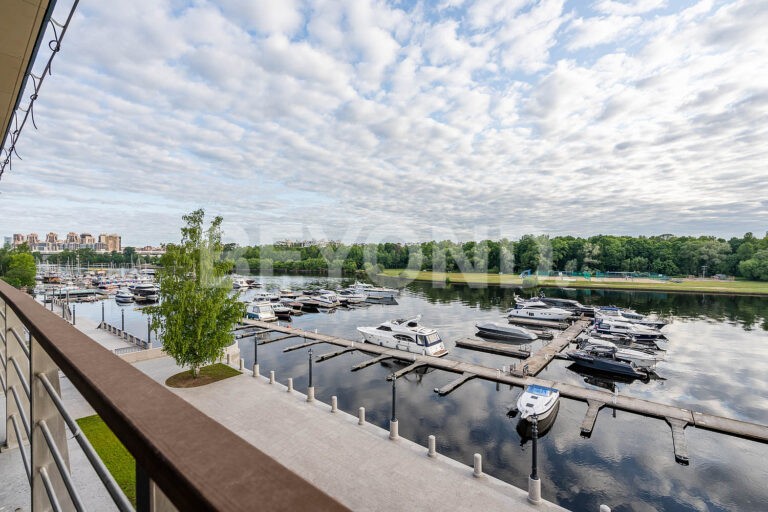 «императорский яхтъ-клуб» - семейная резиденция с видом на с.невку и елагин остров фото 5