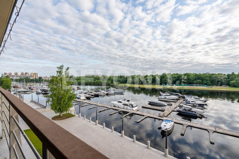 «императорский яхтъ-клуб» - семейная резиденция с видом на с.невку и елагин остров фото 5