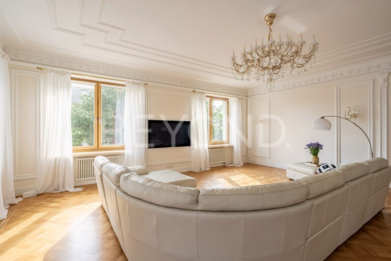 "венеция" - респектабельная квартира с окнами в цветущий сад фото 4