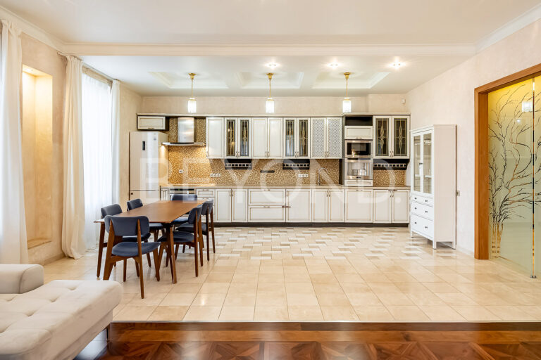 наб. мартынова, 74 - загородный уют в центре крестовского фото 3