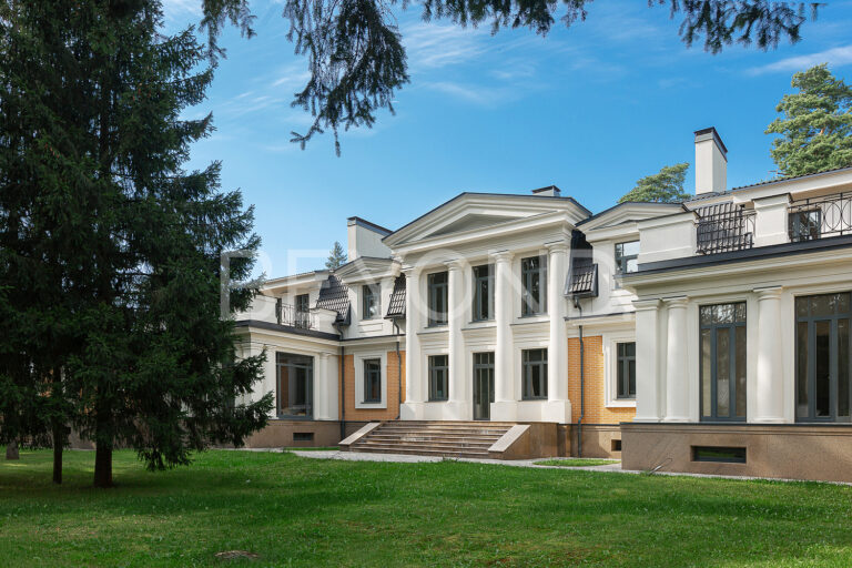 п. солнечное - загородный особняк в престижной локации фото 1