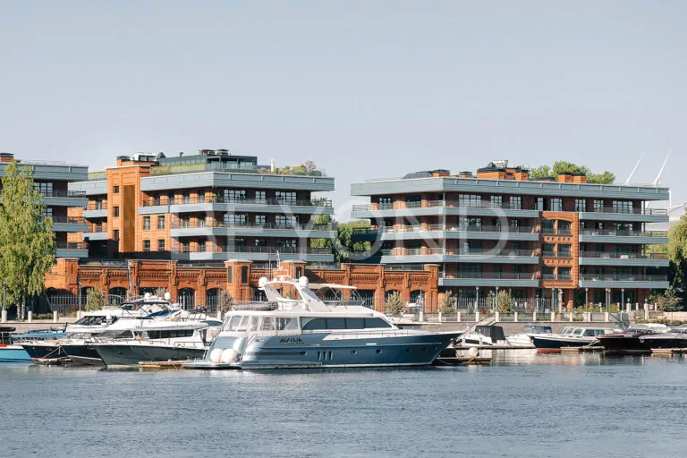 «императорский яхтъ-клуб» - резиденция с двумя террасами фото 1