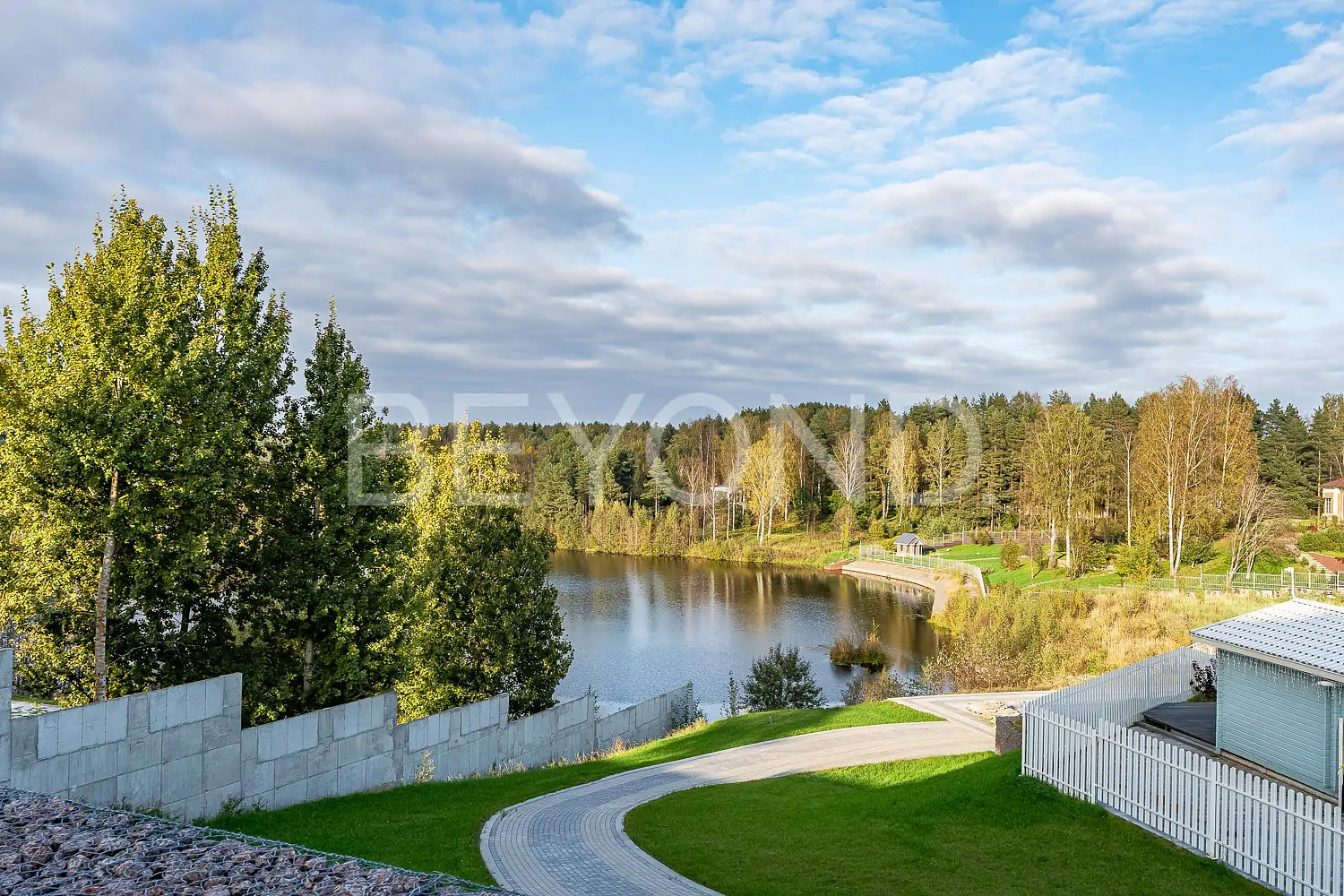 «петровское барокко» - дом на берегу озера фото 3