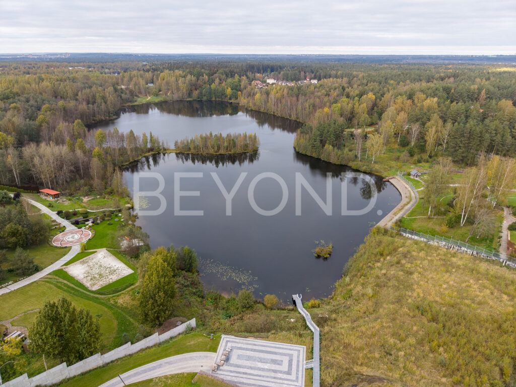 Ждановское озеро