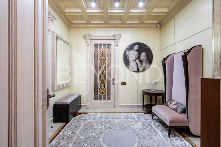 таврическая, 9 - богемная роскошь исторического петербурга фото 2