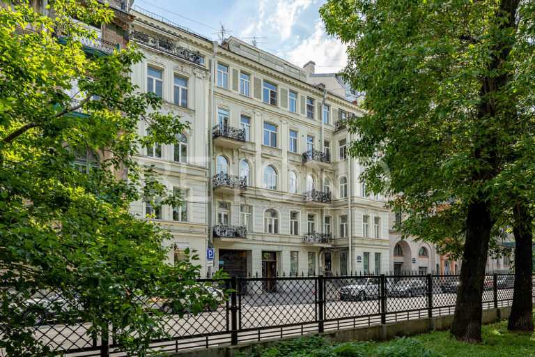 таврическая, 9 - богемная роскошь исторического петербурга фото 3