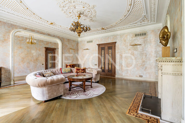 таврическая, 9 - богемная роскошь исторического петербурга фото 5