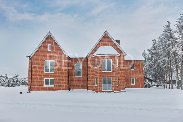 "малое симагино"-новый дом с шикарной баней из кедра на участке фото 1