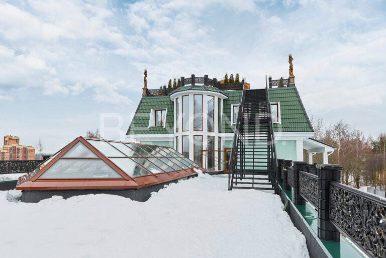 г. всеволожск - большой дом в стиле барокко с бассейном под панорамной крышей фото 4