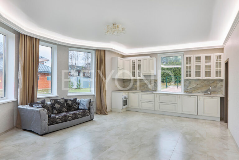 hill side - дом для большой семьи в клубном посёлке фото 1