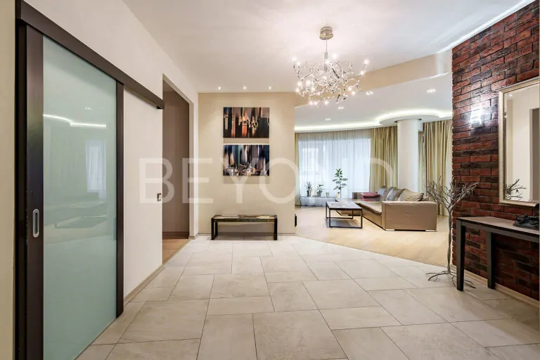 lumiere - просторная семейная квартира в главной гастрономической локации петроградки фото 4